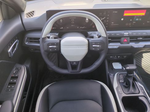 New 2026 Kia K4 GT-Line w/ GT-Line Premium Package FWD image 25