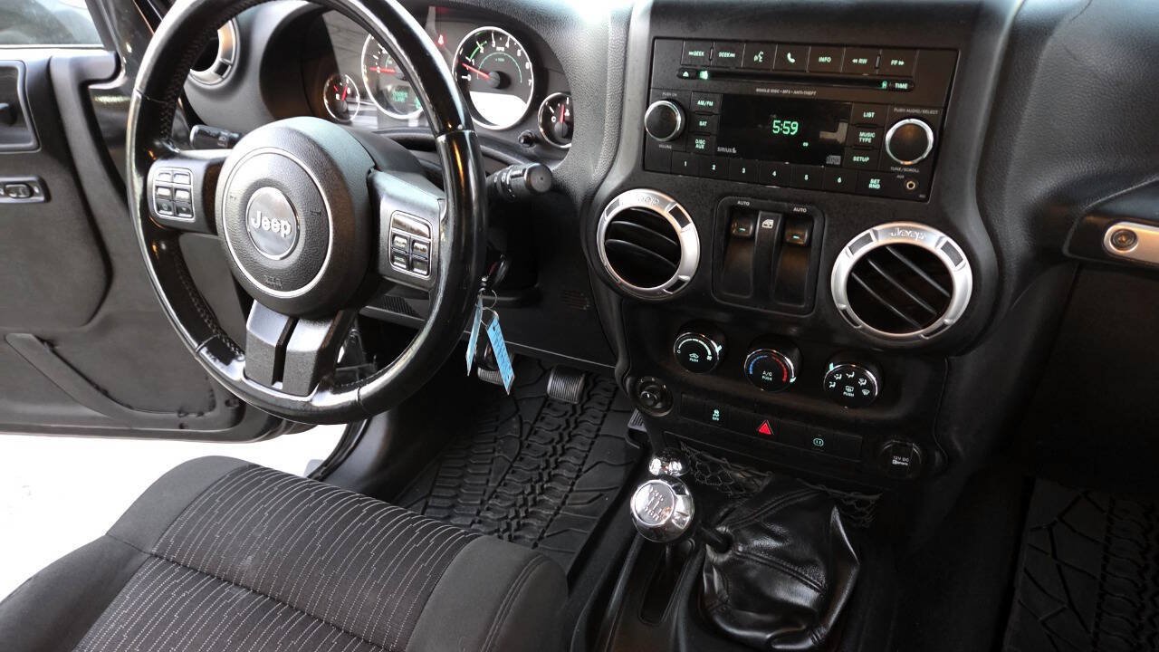 Used 2012 Jeep Wrangler Sahara w/ Dual Top Group AWD/4WD image 40
