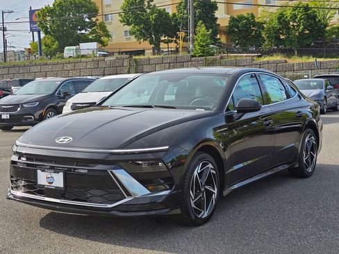 New 2025 Hyundai Sonata SEL image 3
