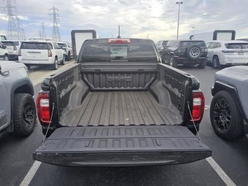 Used 2026 GMC Canyon AT4 AWD/4WD image 5