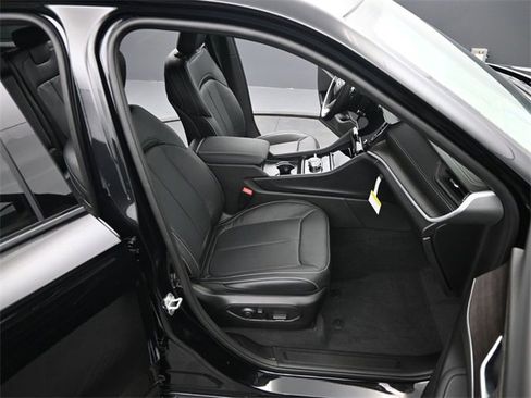 New 2026 Jeep Grand Cherokee Limited image 19