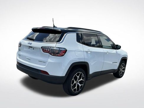 Used 2025 Jeep Compass Limited AWD/4WD image 14