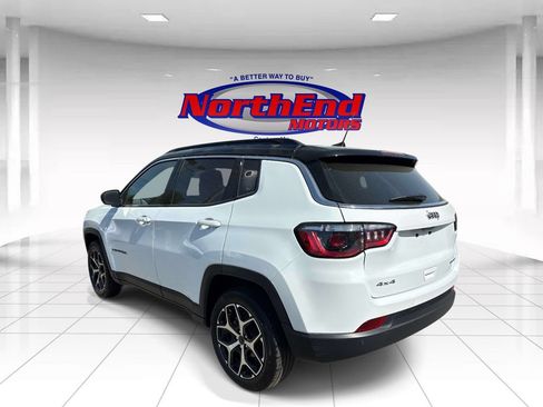 Used 2025 Jeep Compass Limited AWD/4WD image 5