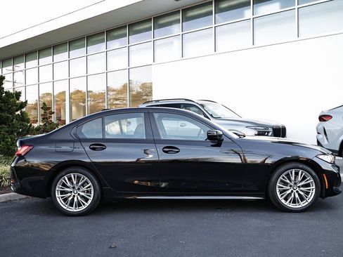Used 2023 BMW 330i Sedan w/ Driving Assistance Package image 4