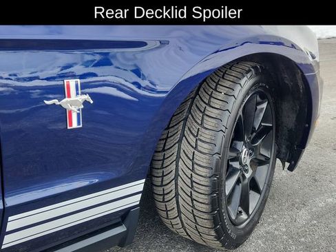 Used 2011 Ford Mustang Premium w/ 202A Rapid Spec Order Code image 19