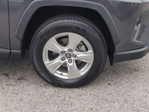 Used 2021 Toyota RAV4 XLE w/ Convenience Package image 11