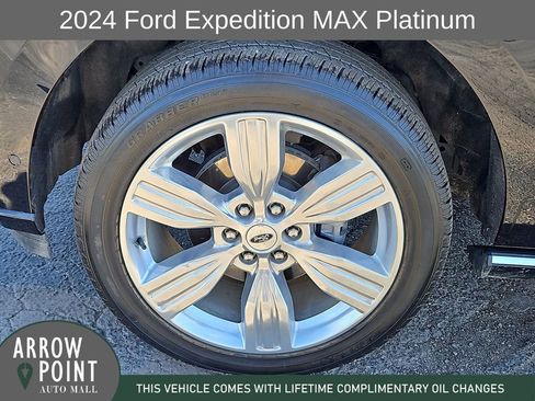 Used 2024 Ford Expedition Max Platinum image 16