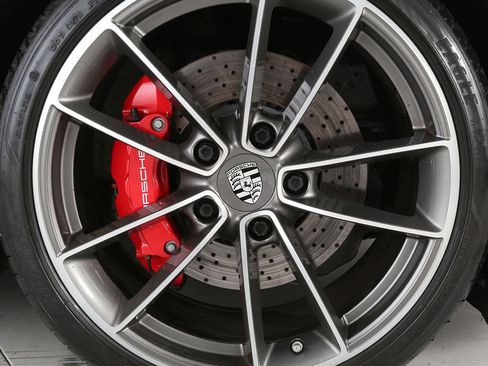 Used 2020 Porsche 911 Carrera 4S AWD/4WD image 6