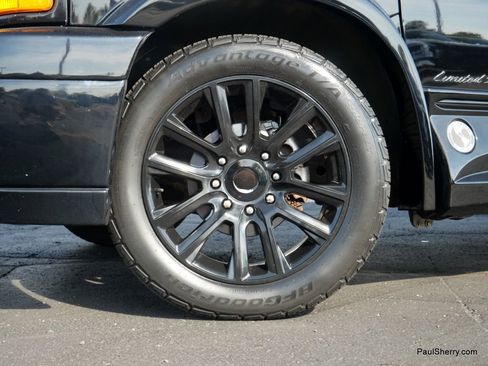 Used 2021 Chevrolet Express 2500 image 23