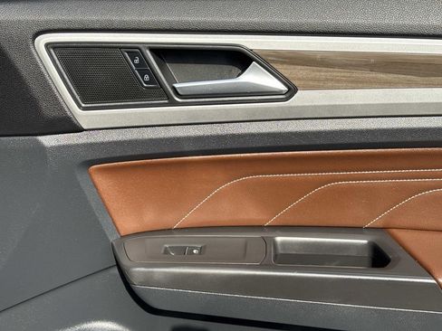 Used 2022 Volkswagen Atlas SEL image 16