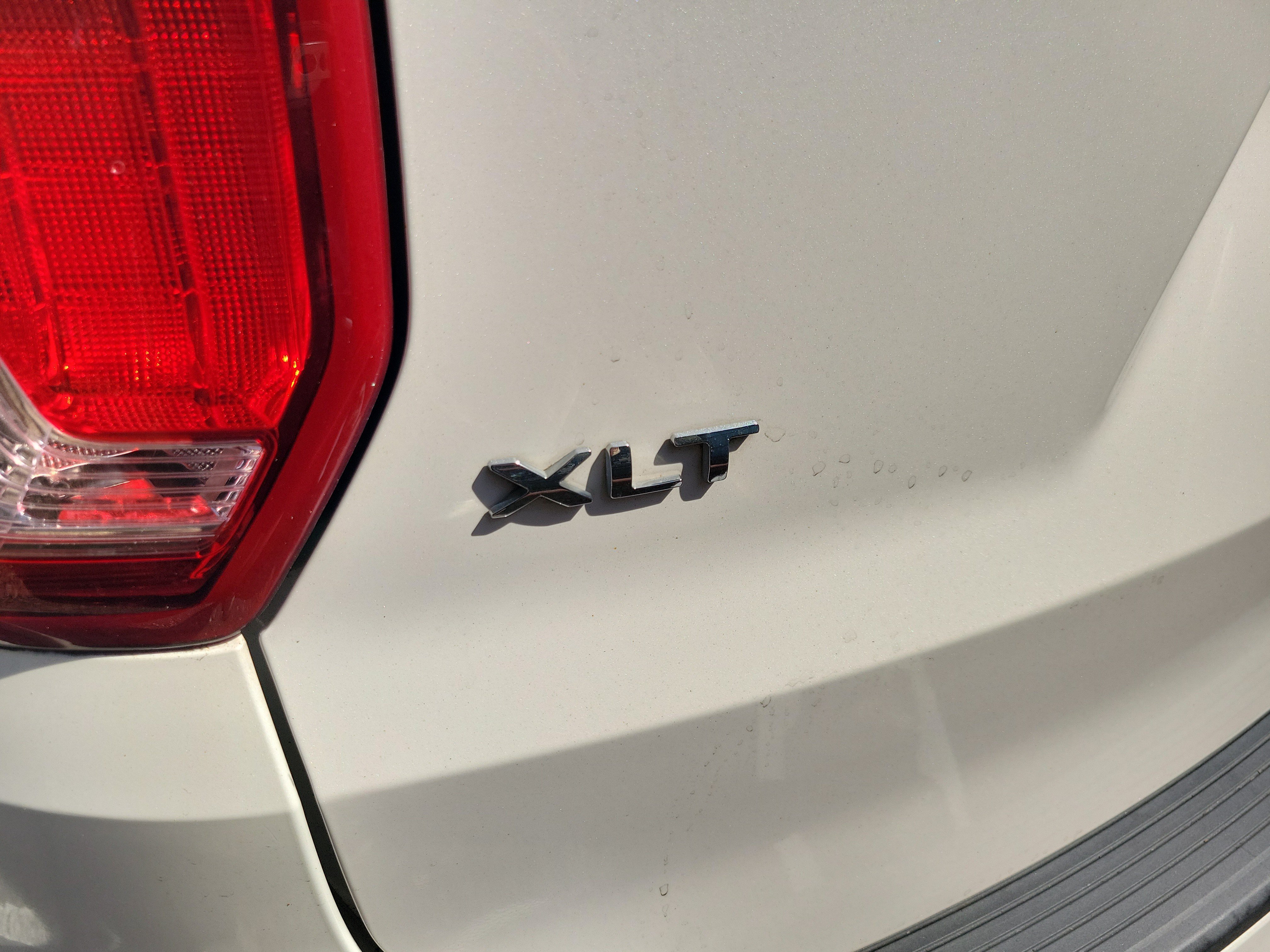 Used 2019 Ford Explorer XLT w/ Class III Trailer Tow Package FWD image 20