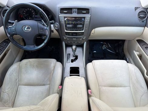 Used 2009 Lexus IS 250 w/ Preferred Accessory Pkg RWD image 15