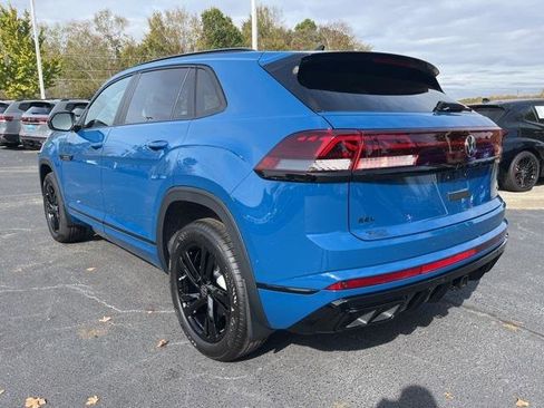 Certified 2025 Volkswagen Atlas Cross Sport SEL R-Line image 3