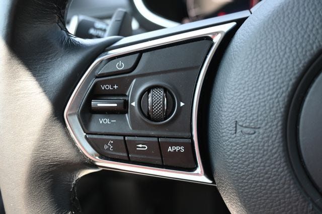 Used 2023 Acura MDX w/ Technology Package AWD/4WD image 39