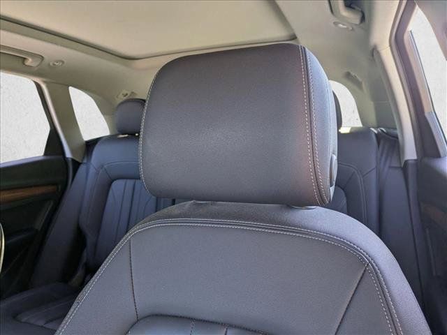 Used 2023 Audi Q5 2.0T Premium w/ Convenience Package AWD/4WD image 14