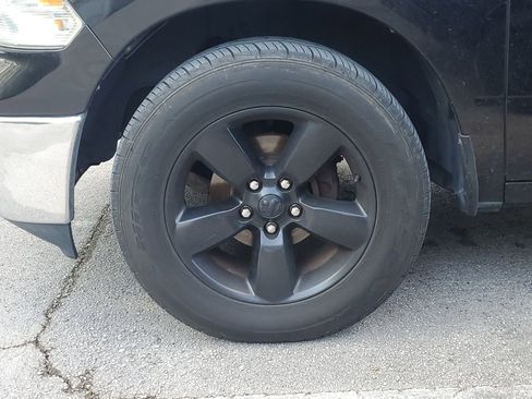 Used 2017 RAM 1500 Big Horn image 5