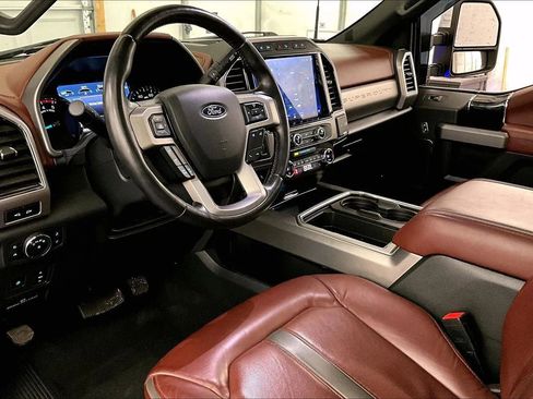 Used 2022 Ford F450 Platinum w/ FX4 Off-Road Package image 12