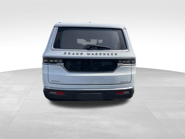Used 2022 Jeep Grand Wagoneer Series III AWD/4WD image 6