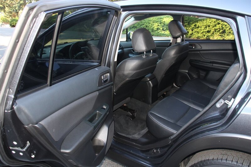Used 2013 Subaru Crosstrek 2.0i Limited w/ Popular Pkg 1 AWD/4WD image 16