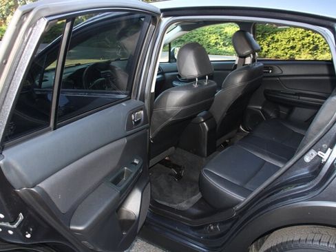 Used 2013 Subaru Crosstrek 2.0i Limited w/ Popular Pkg 1 AWD/4WD image 16