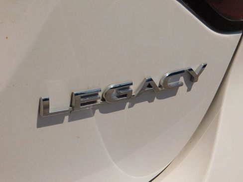 Used 2022 Subaru Legacy Premium AWD/4WD image 7