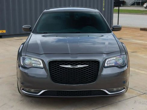 Used 2016 Chrysler 300 S RWD image 19