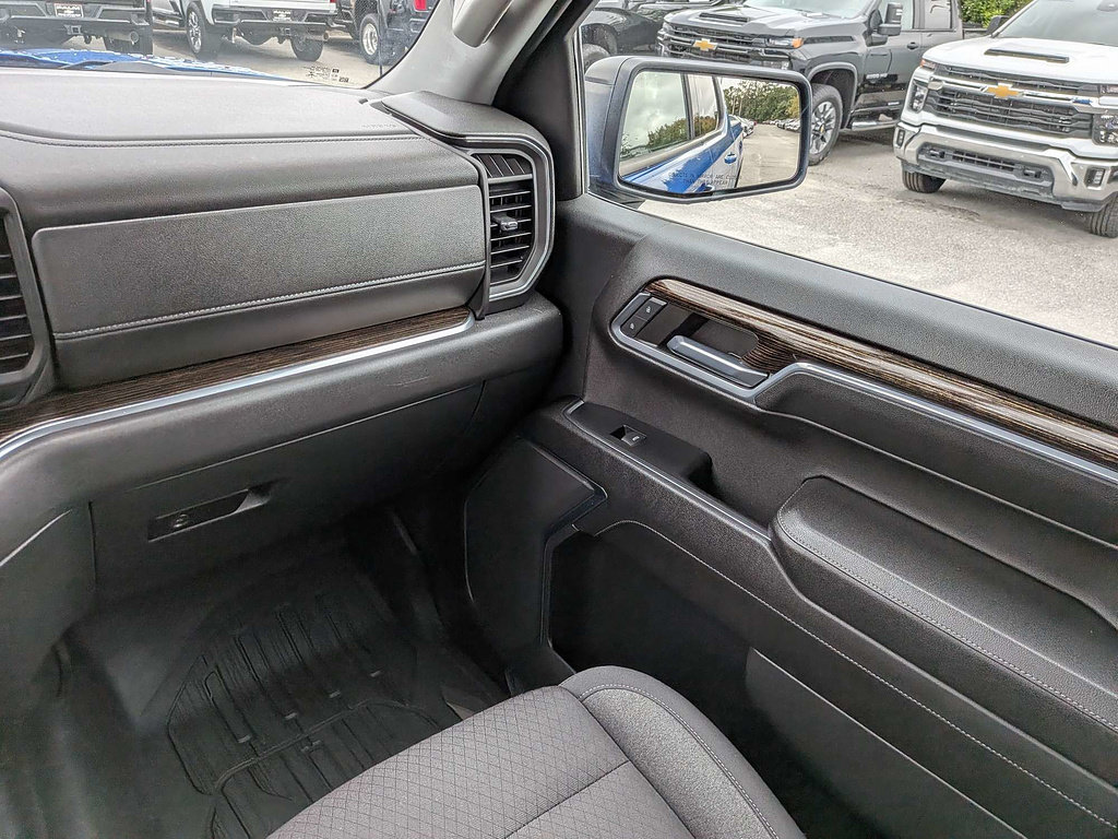 Certified 2023 GMC Sierra 1500 Elevation w/ LPO, Elevation Black Package AWD/4WD image 43
