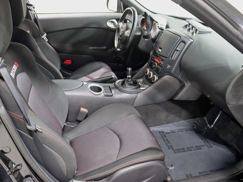 Used 2013 Nissan 370Z NISMO image 24