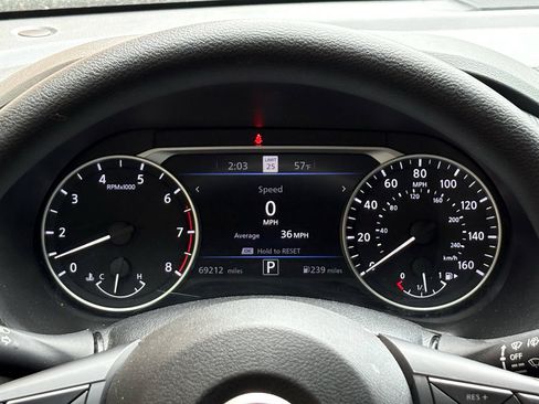 Used 2023 Nissan Sentra SV FWD image 36