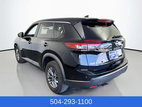 Used 2024 Nissan Rogue S AWD/4WD image 9