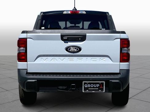 New 2026 Ford Maverick Lariat w/ Black Appearance Package image 4