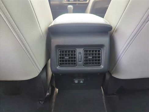 Certified 2025 Toyota Camry XLE FWD image 21