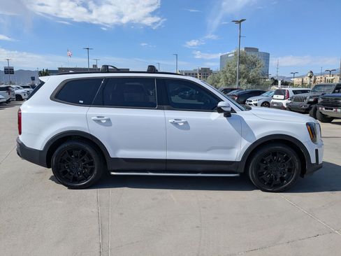 Used 2021 Kia Telluride SX w/ SX Prestige Package AWD/4WD image 6