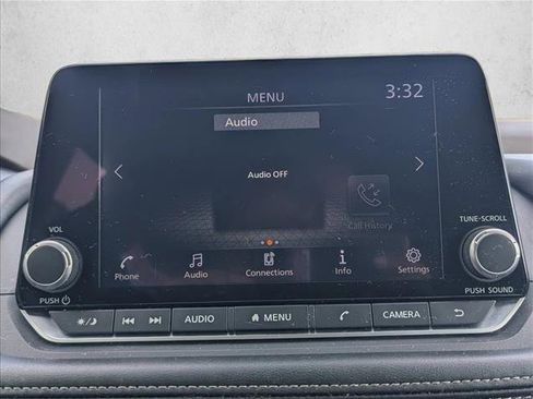 Used 2023 Nissan Rogue S image 14