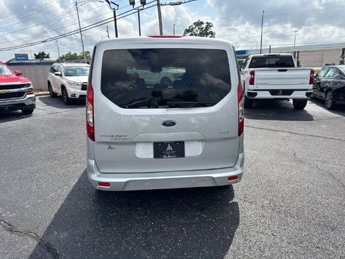 Used 2022 Ford Transit Connect XLT FWD image 5