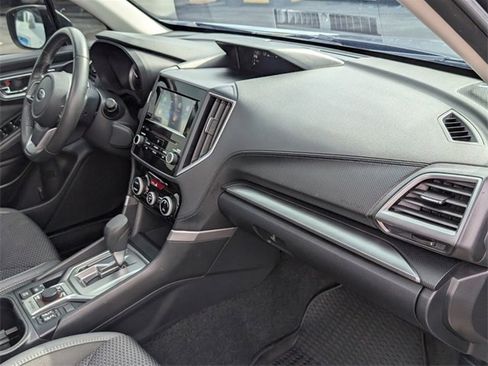 Used 2021 Subaru Forester Premium image 14