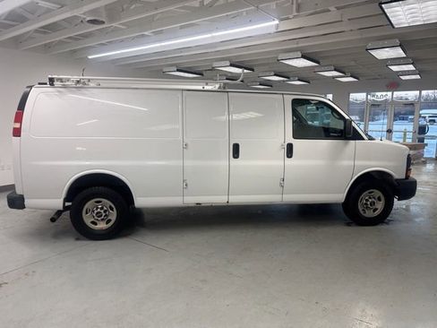 Used 2014 GMC Savana 2500 Extended image 16