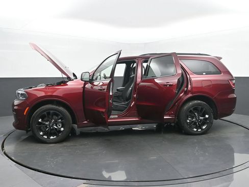 Used 2023 Dodge Durango GT w/ Blacktop Package AWD/4WD image 56