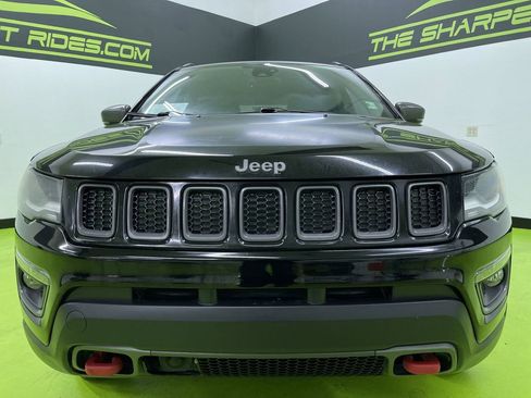 Used 2017 Jeep Compass Trailhawk image 3