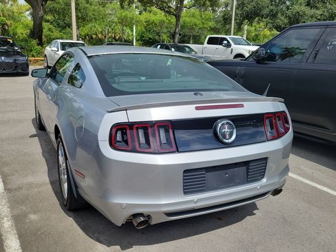Used 2013 Ford Mustang Premium w/ Electronics Pkg RWD image 6