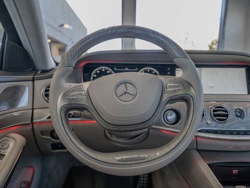 Used 2015 Mercedes-Benz S 550 Sedan image 9
