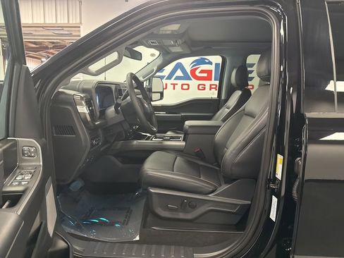 New 2026 Ford F250 4x4 Crew Cab Super Duty image 17