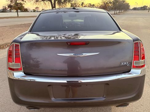 Used 2013 Chrysler 300 C image 55