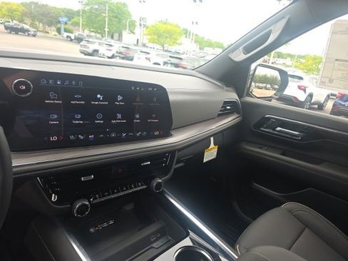 New 2026 Chevrolet Tahoe Premier w/ Sun And Tow Package AWD/4WD image 23