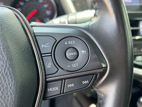 Used 2021 Toyota Camry XSE FWD image 21