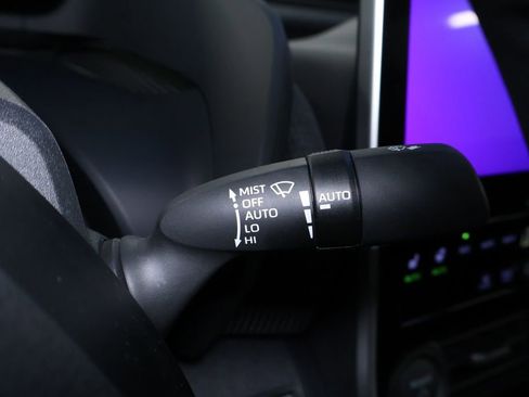 Used 2024 Toyota bZ4X XLE image 27