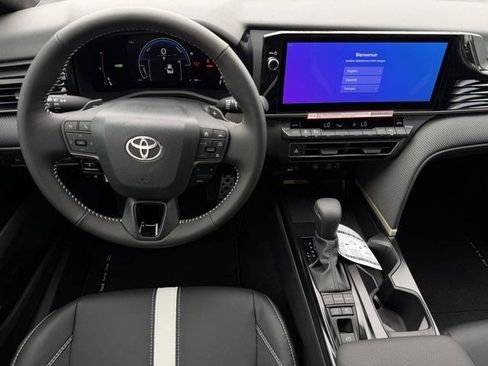 New 2026 Toyota Camry SE image 12