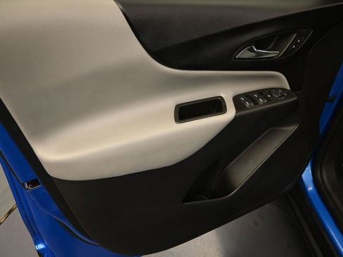 Used 2024 Chevrolet Equinox LS image 12