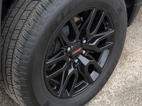 Used 2024 GMC Sierra 1500 Pro w/ Graphite Edition image 7