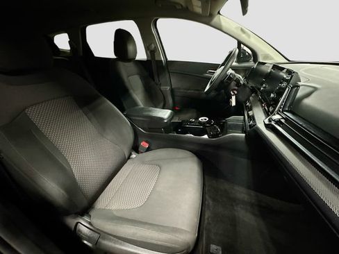 Used 2023 Kia Sportage LX AWD/4WD image 27